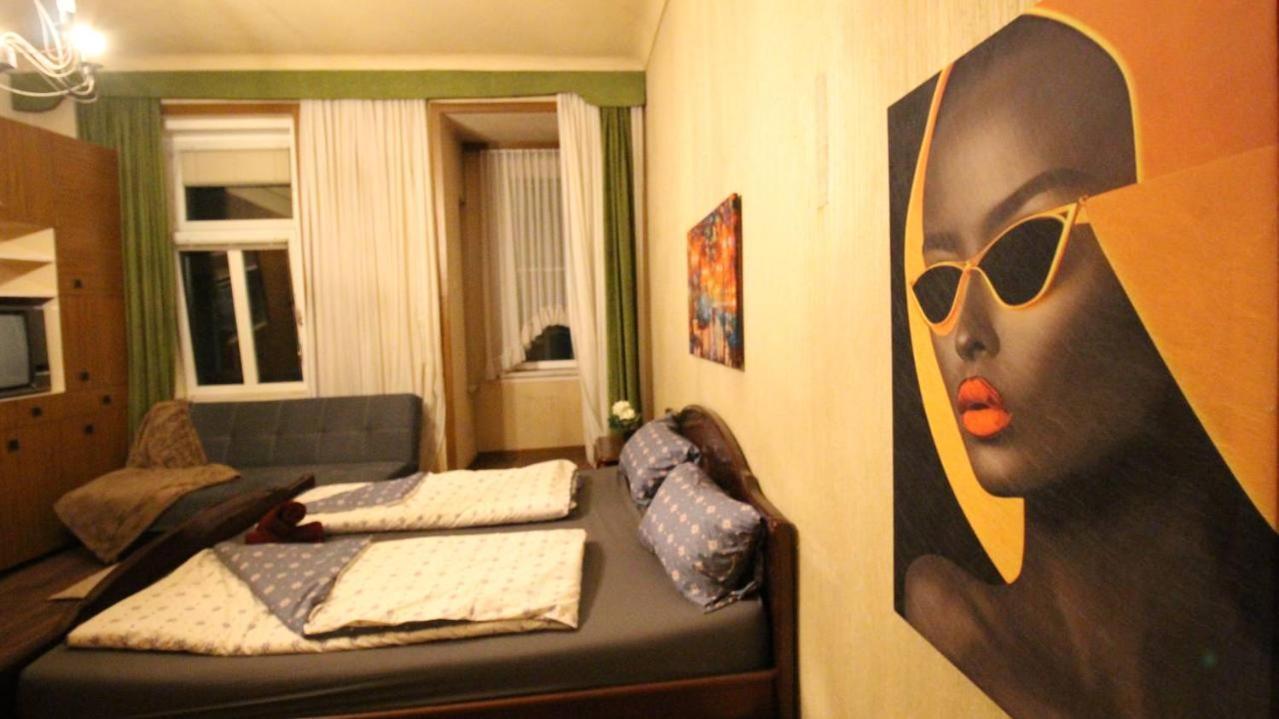 Cozy In Alserstrasse Area Th * Wenen
