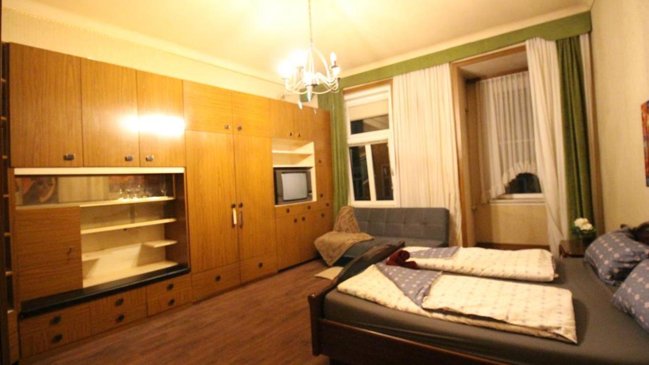 Cozy In Alserstrasse Area Th Wenen